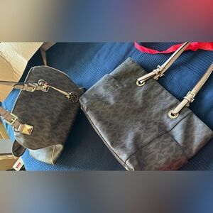 Michael Kors Grayson Brown Signature Duffle With Matching Large Tote